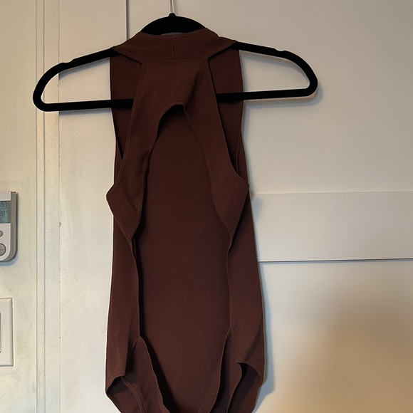 Who What Wear Open Back bodysuit - Picture 5 of 5